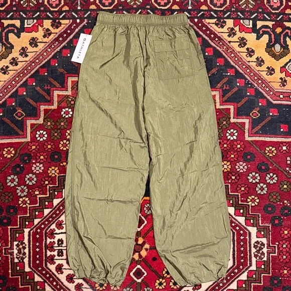 Athleta Lunar Sheen Utility Mid Rise Olive Green Women's Pants, Small - Picture 8 of 10